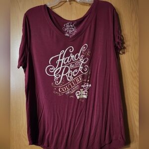 Hard Rock Cafe Women's Maroon Graphic Tee